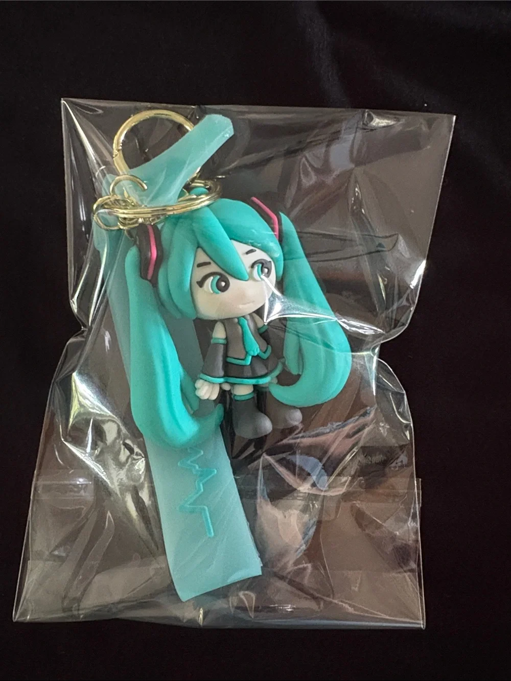 Teal Anime Twin-Tail Hatsune Miku Bag Charm Keychain with Silicone Strap